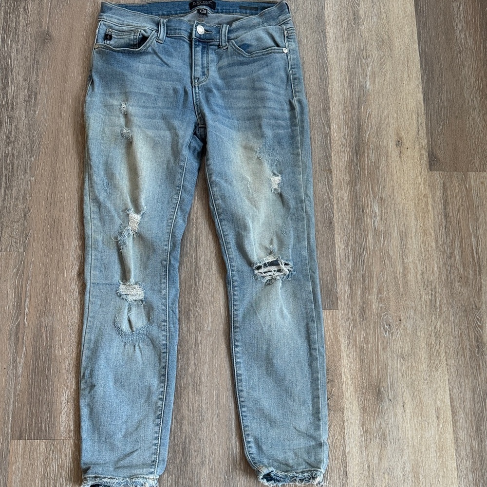 Judy Blue Distressed Blue Jeans 7/28
